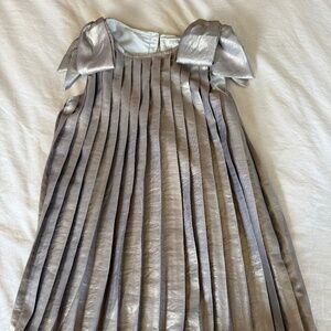 Girls Beautful Pleated Flowy Gold Dress